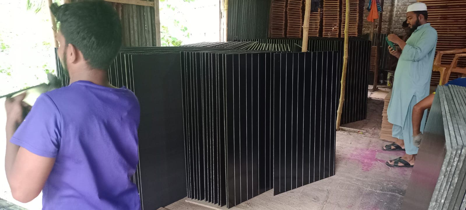ব্ল্যাকবোর্ড ৪×৪
